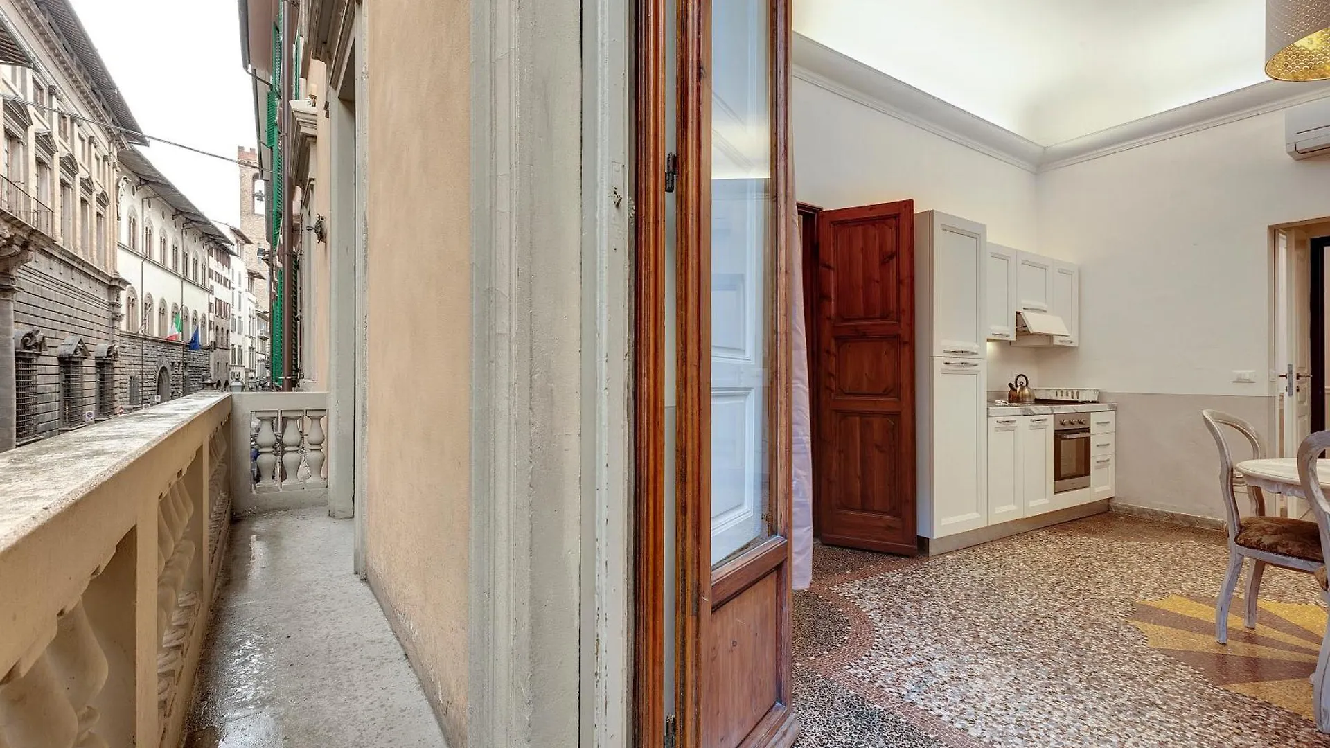 Proconsolo 9S Apartment Florence